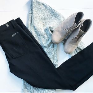 Skinny Black Leggings-Like Pants • 7ForAllMankind